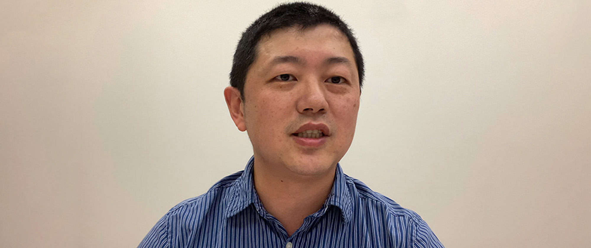 Jinyi Zhu